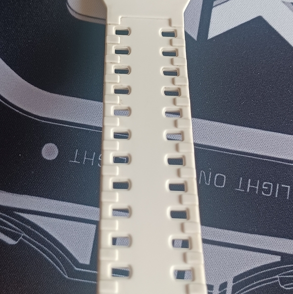 CASIO G-SHOCK GA-100 - Picture 9 of 11